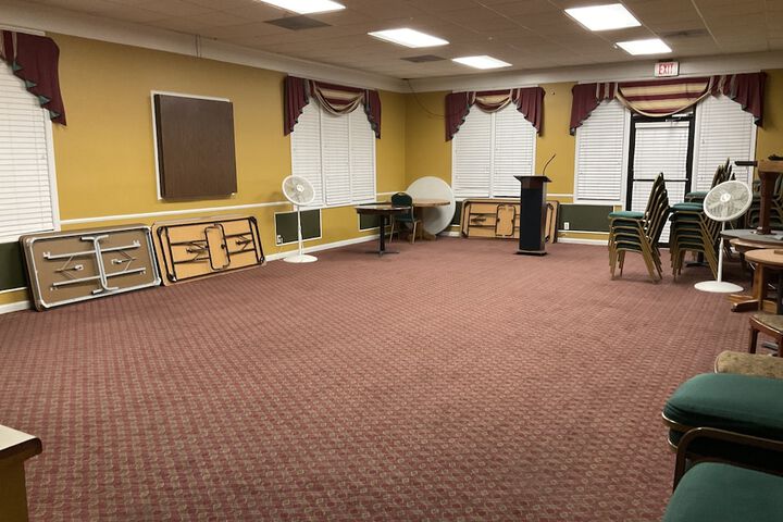 COVERED BRIDGE INN & SUITES