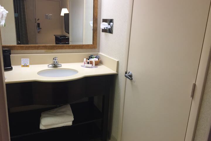 Room 14 of 38