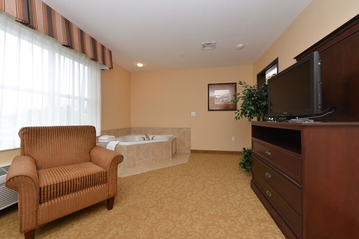 Room 7 of 28