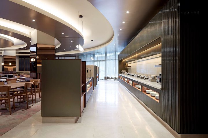 DoubleTree by Hilton Montreal