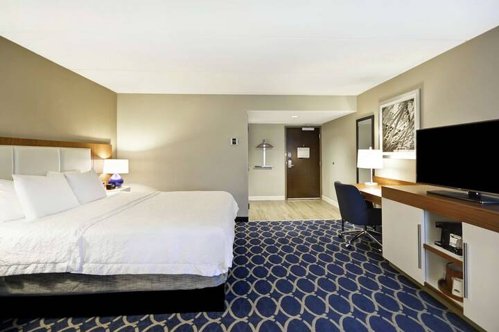 Room 18 of 32