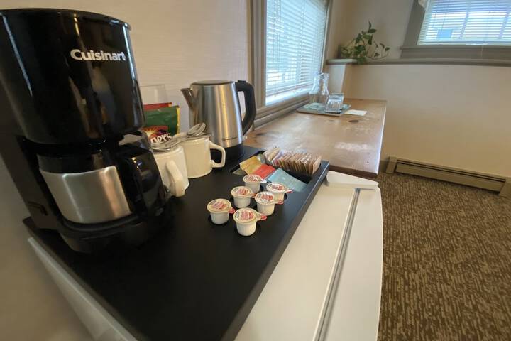Breakfast/Coffee Service 96 of 105