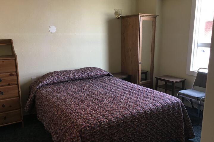 Room 9 of 22