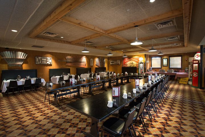 Dining 85 of 103