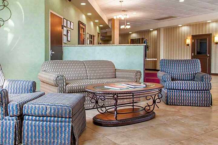 Clarion Inn