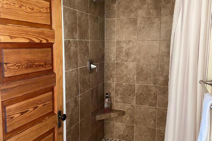 Tavern - Country Suite