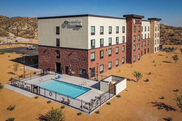 Hotel 5 of 99