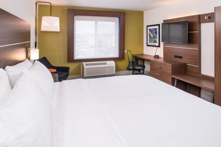 Room 35 of 56