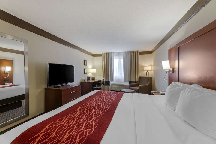 Room 12 of 32