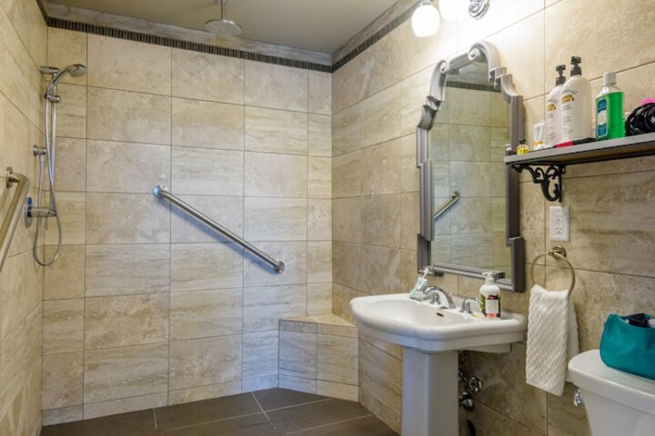 Brookside Inn Boutique Hotel