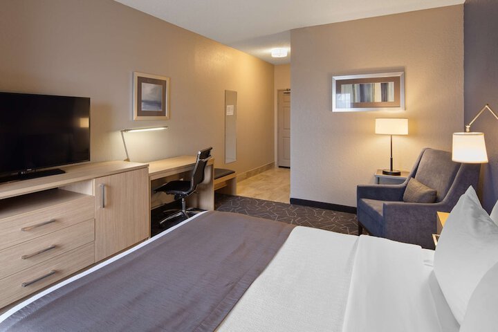 Room 8 of 29