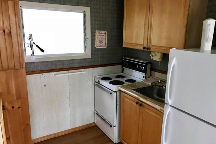 Merland Park Cottages and Motel