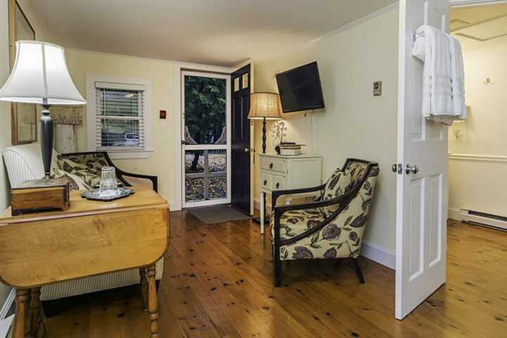 Room 28 of 78