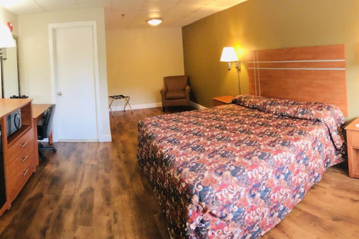 Room 30 of 64