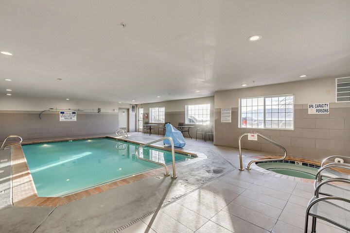 Pool 6 of 41