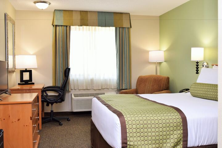 Room 30 of 43