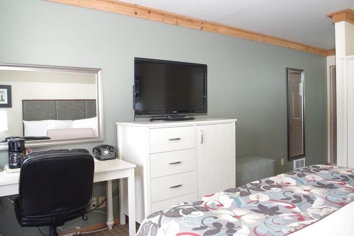 Room 26 of 33