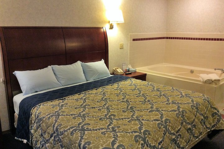 Room 37 of 43