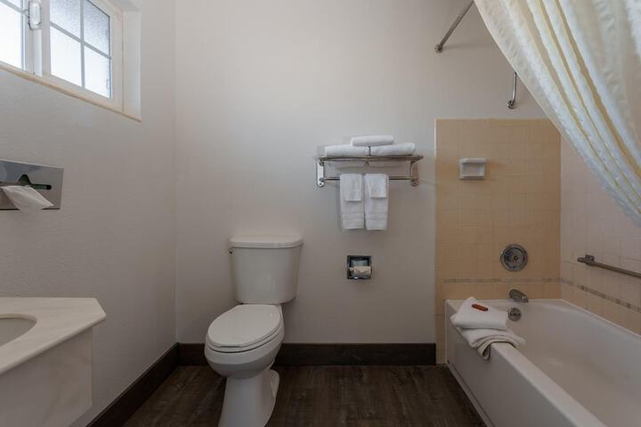 Riverfront Inn Roseburg