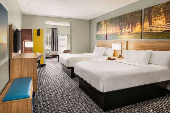 Room 40 of 49