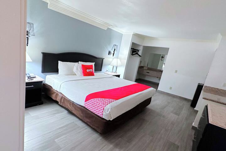 Room 44 of 48
