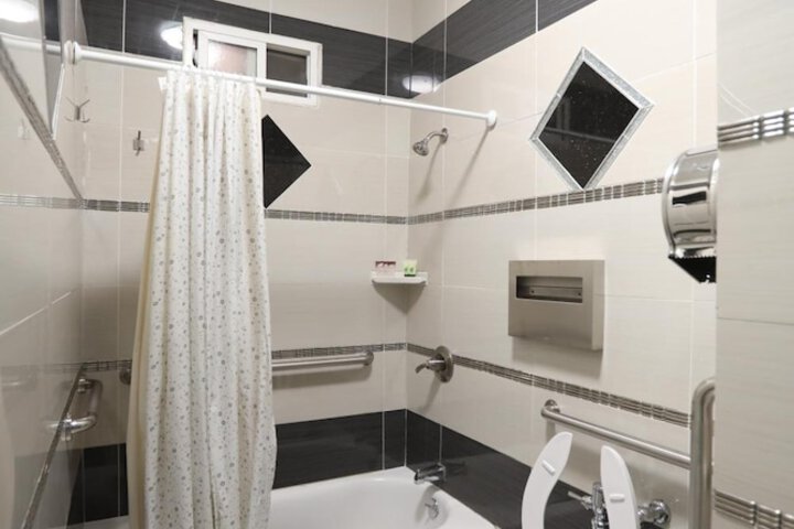 Room 12 of 53