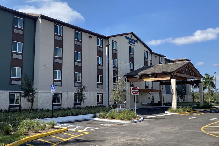 Hotel 5 of 48