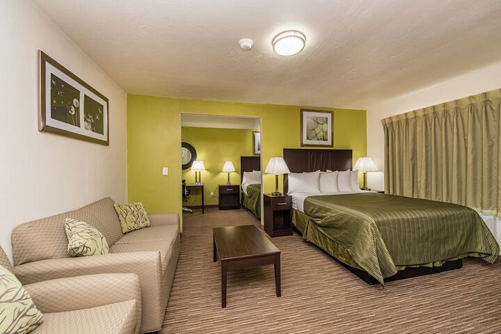 Room 18 of 32