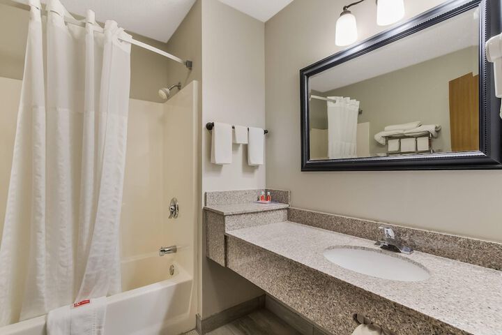 Econo Lodge Inn & Suites Yankton