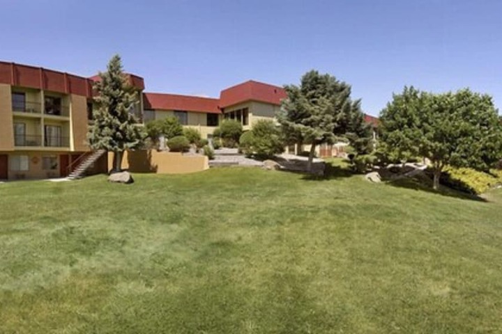 Hotel 5 of 63
