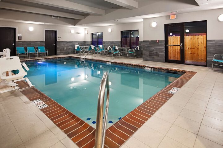 Pool 4 of 84