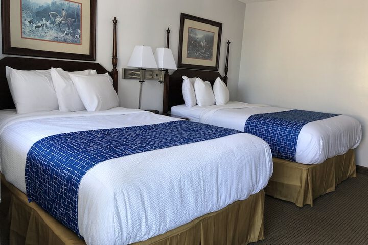 Room 32 of 35