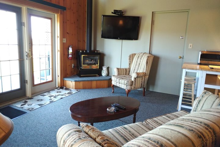 Room 22 of 64