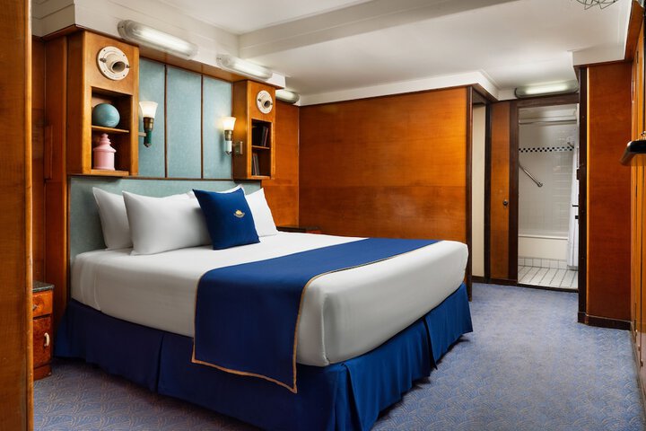 Room 53 of 93