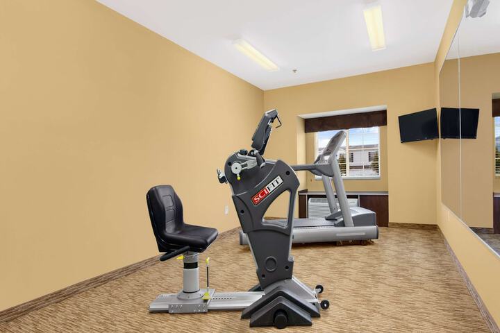 Microtel Inn & Suites by Wyndham Shelbyville