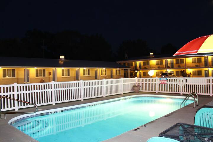 Pool 4 of 55