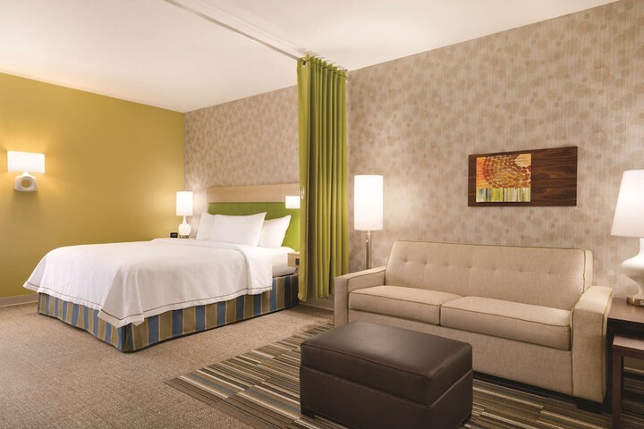 Room 18 of 33