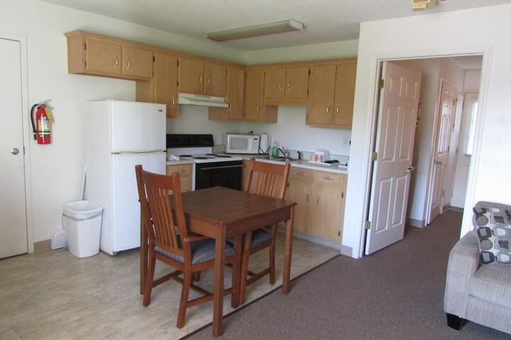 Douglas Inn & Suites