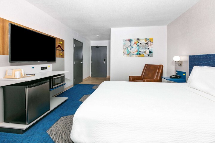 Room 31 of 34