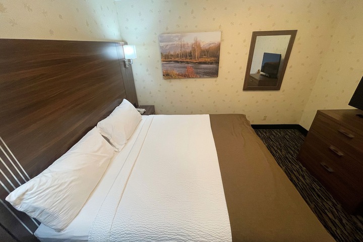 Room 70 of 112