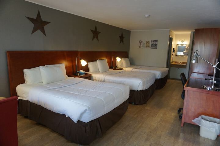 Room 21 of 65