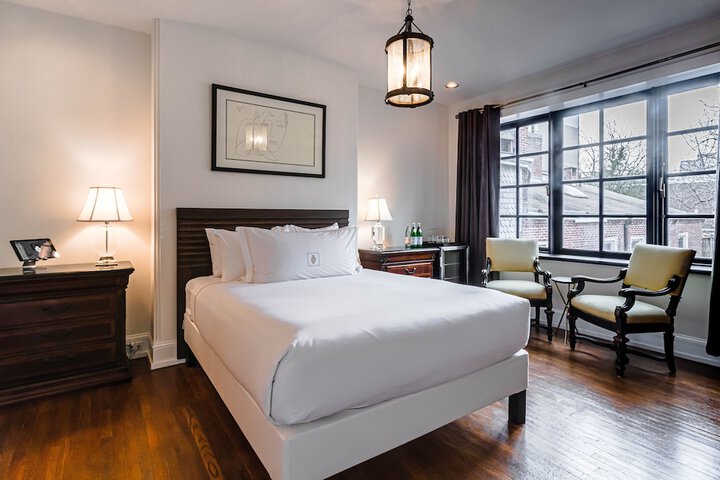 Room 40 of 69