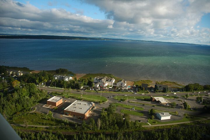 Cherry Tree Inn & Suites