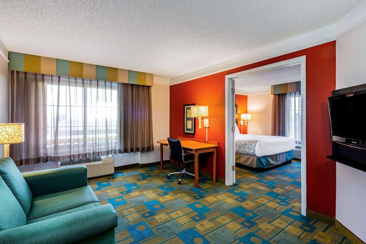 Room 5 of 29