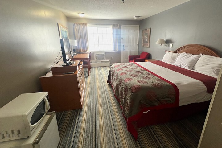 Room 34 of 70