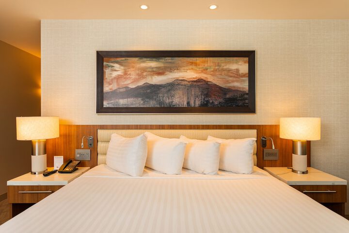 Room 13 of 28