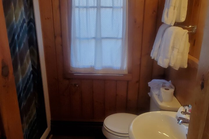 Room 10 of 18