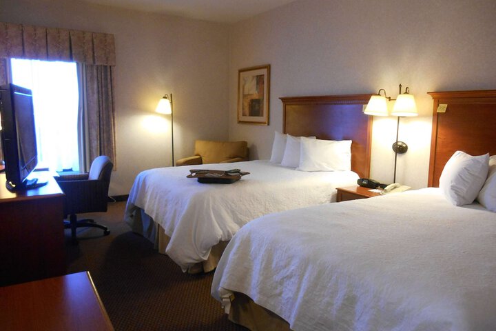 Room 28 of 46