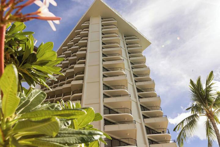 Moana Surfrider a Westin Resort & Spa, Waikiki Beach