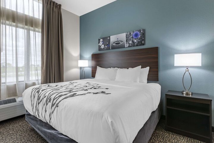 Room 25 of 31
